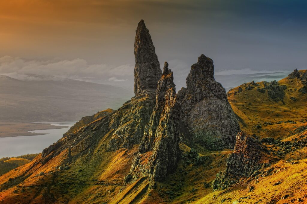 SCOZIA NELLA TERRA DEI CLAN isola di skye foto di frank winkler da pixabay scozia