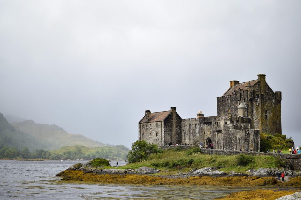 SCOZIA NELLA TERRA DEI CLAN scozia eilean donan castle 1650071 1920